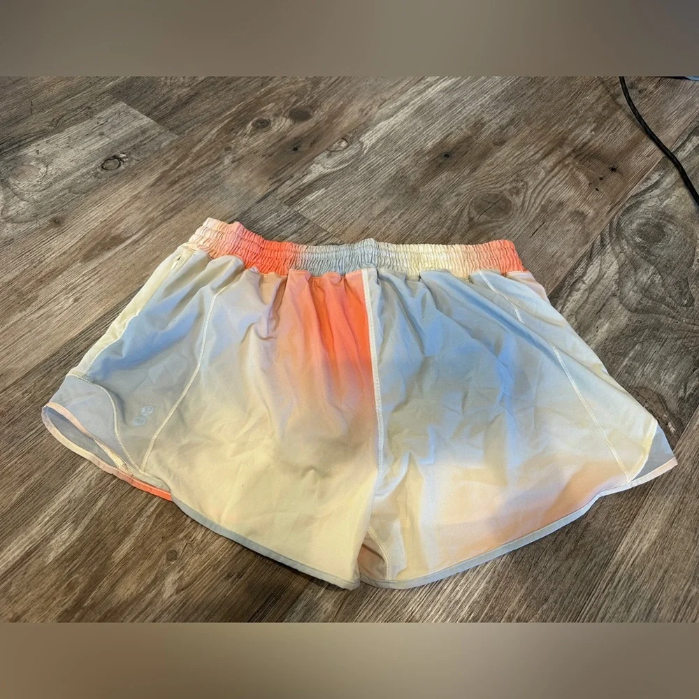 Lululemon x Madhappy Hotty Hot Short 4"
Madhappy Ombre Small Multi sz 14 - Picture 2 of 12